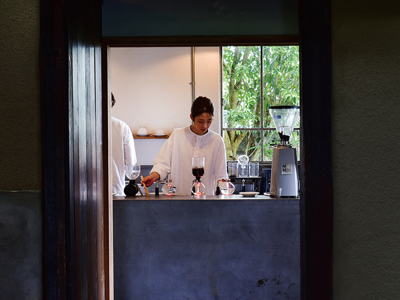 『やえ珈琲店』食堂から珈琲店へ 古民家を改装したカフェで非日常のひと時を【香川県綾歌郡綾川町】
