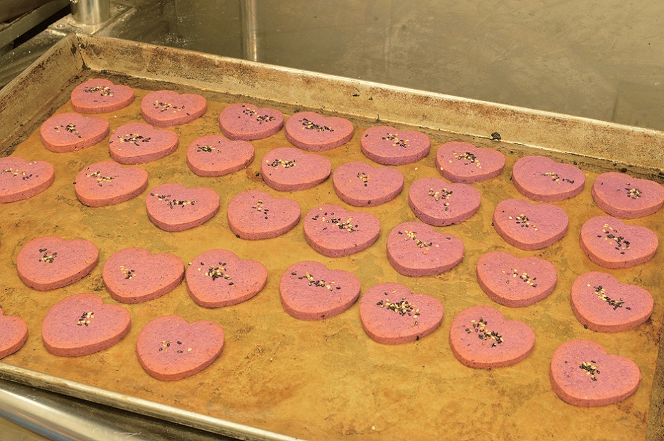 地域に愛されるパティスリー香川の名産品を使ったカヌレをぜひ