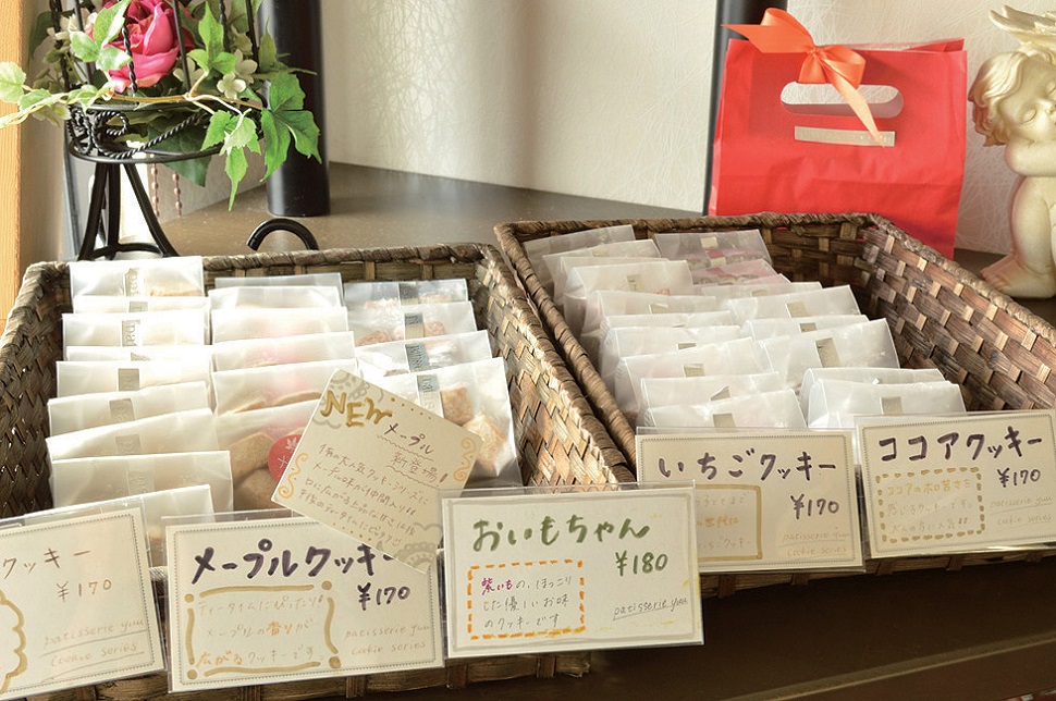 地域に愛されるパティスリー香川の名産品を使ったカヌレをぜひ